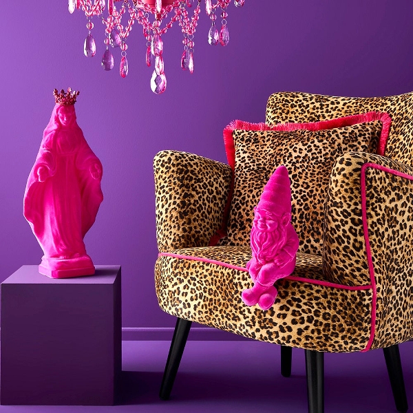 Dekofigur MADONNA MIT KRONE Polyresin magenta 23x14x52cm