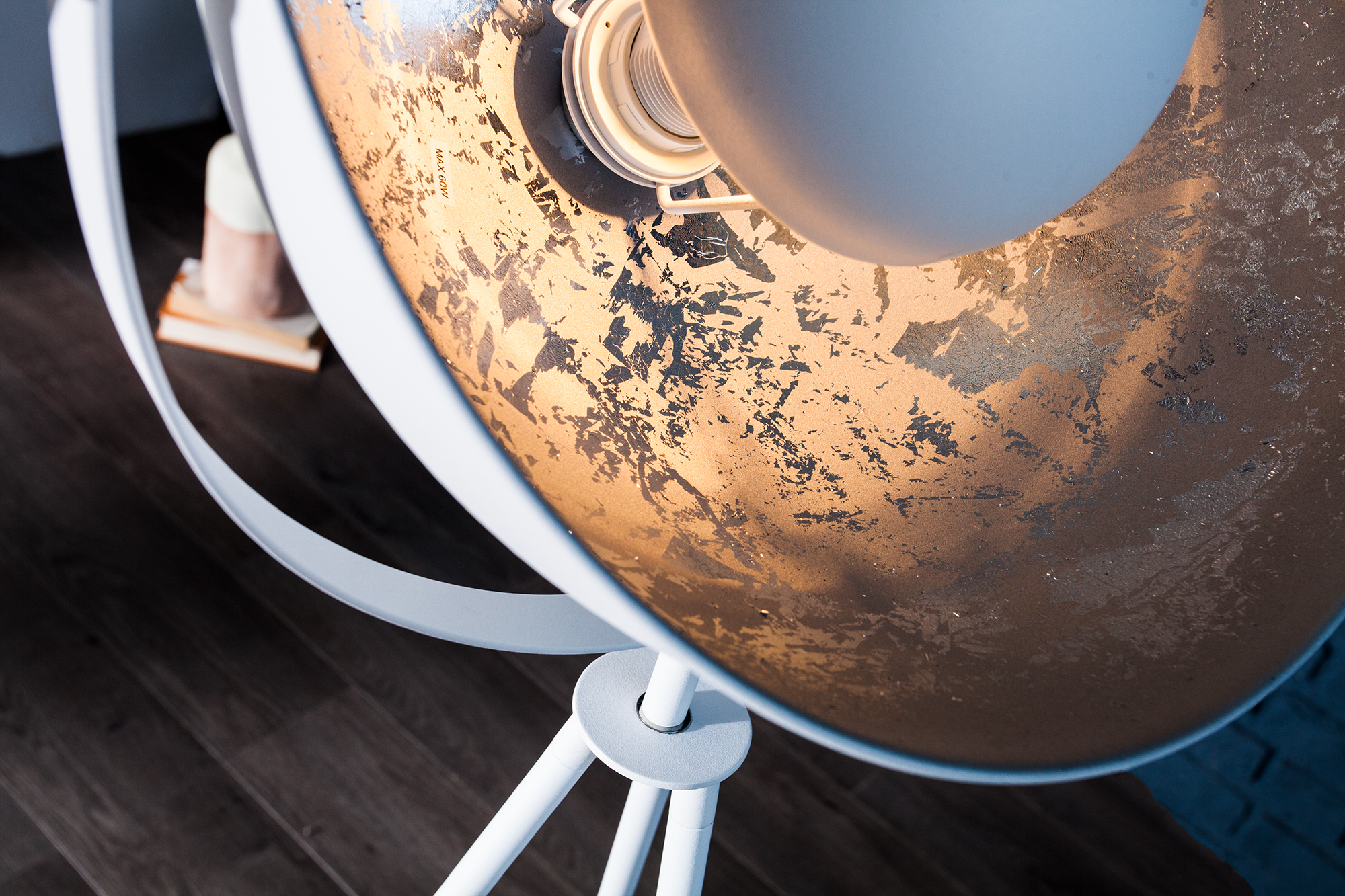 media_images_org_file0017530 Stehleuchte STUDIO Alu E27 Weiß 65x38x145cm