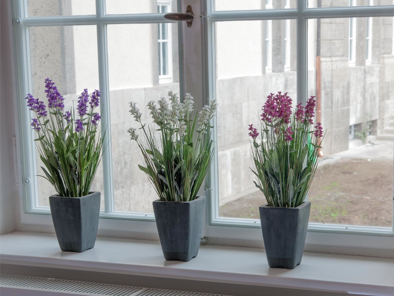 82600211c Lavendel Kunstpflanze lila im Dekotopf 45cm