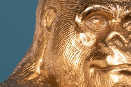 Dekofigur GORILLA KONG Gold 27x43x23cm