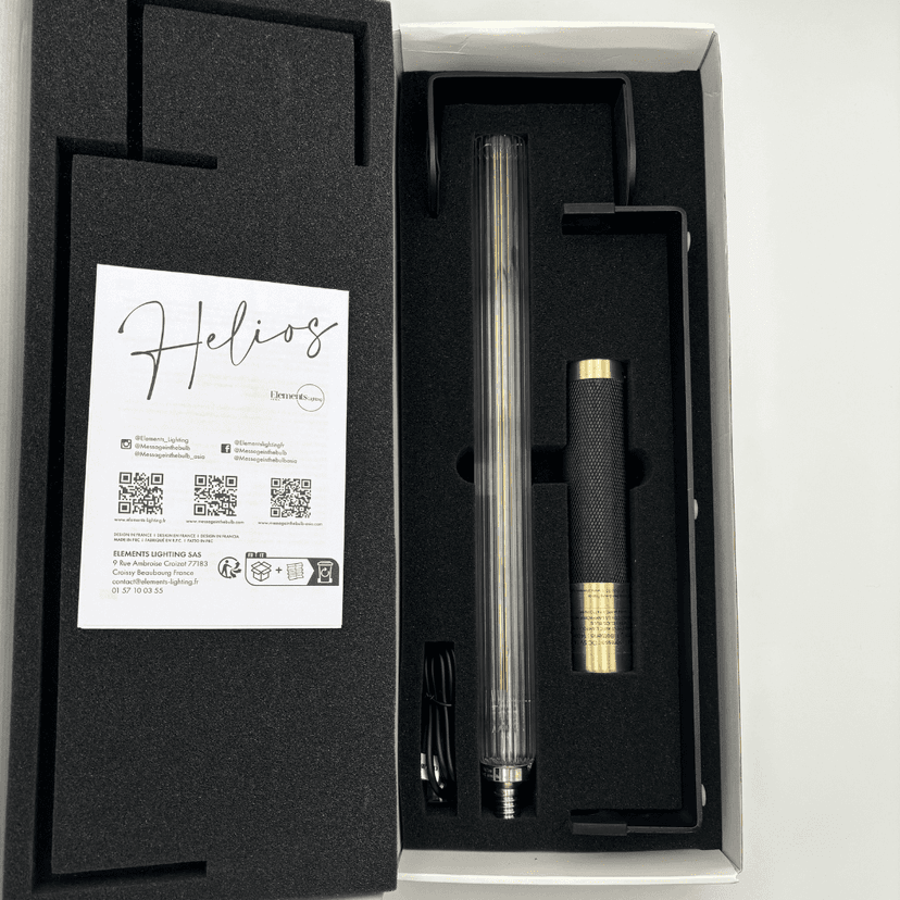 LED Wand- & Tischleuchte HELIOS NOIR Aluminium Glas Gold Schwarz Kabellos 3x3x45cm LED Wand- & Tischleuchte HELIOS NOIR Aluminium Glas Gold Schwarz Kabellos 3x3x45cm