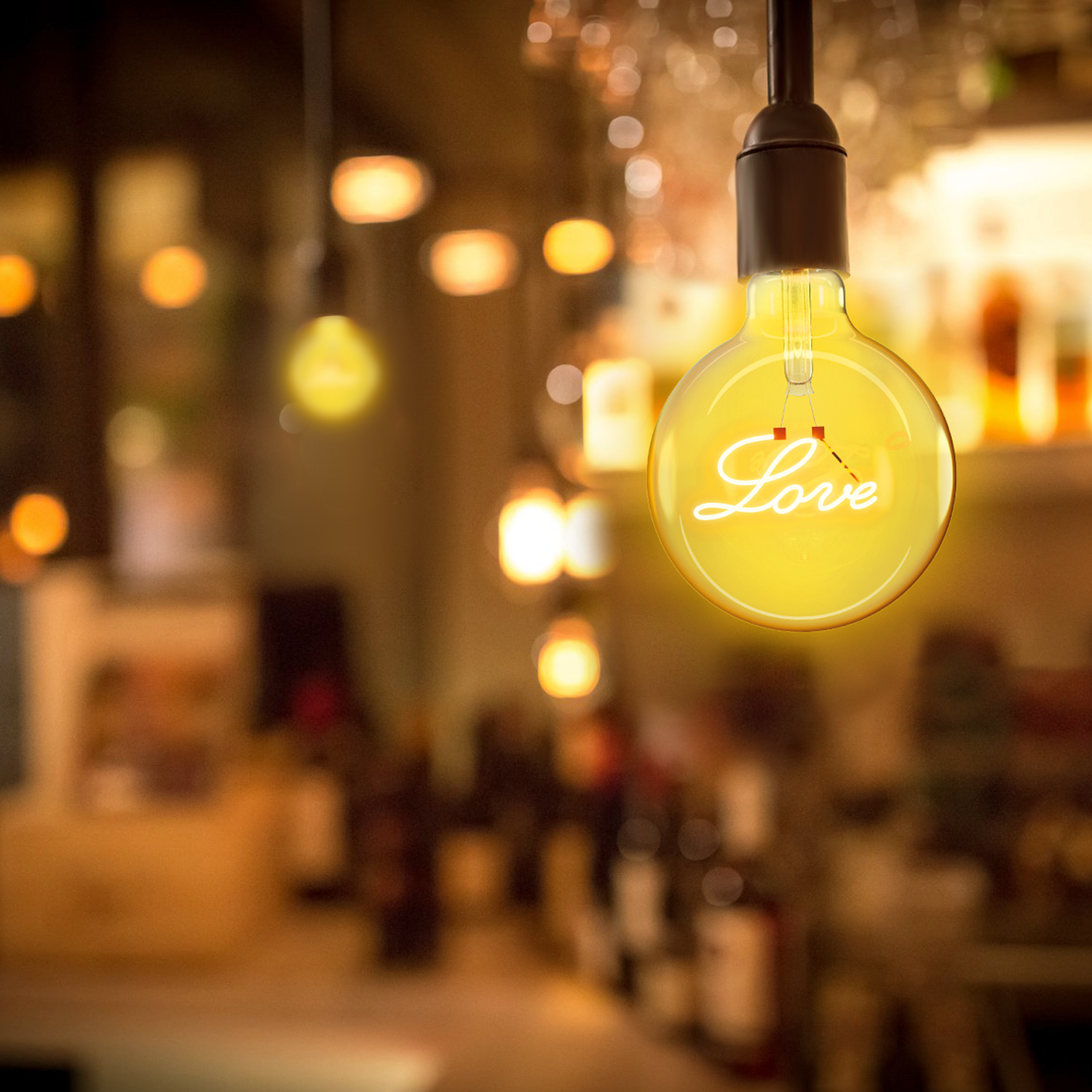 LED Globebirne mit Schriftzug LOVE Gold G125 E27 4W 250lm 1800K Warmweiß 12,5x12,5x17,2cm