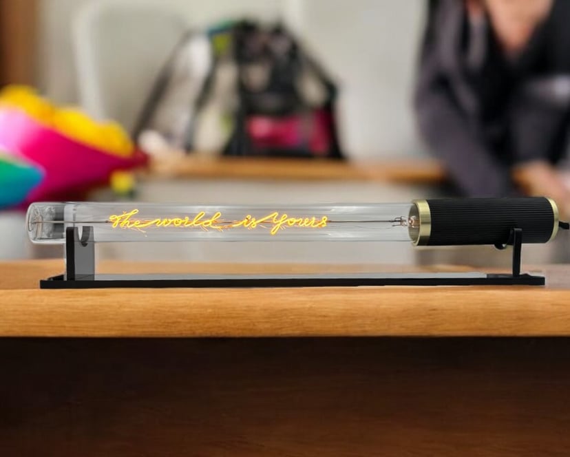 LED Tube mit Schriftzug THE WORLD IS YOURS Glas Gelb E27 2,5W 2200K 67lm 45x4x4cm   LED Tube mit Schriftzug THE WORLD IS YOURS Glas Gelb E27 2,5W 2200K 67lm 45x4x4cm