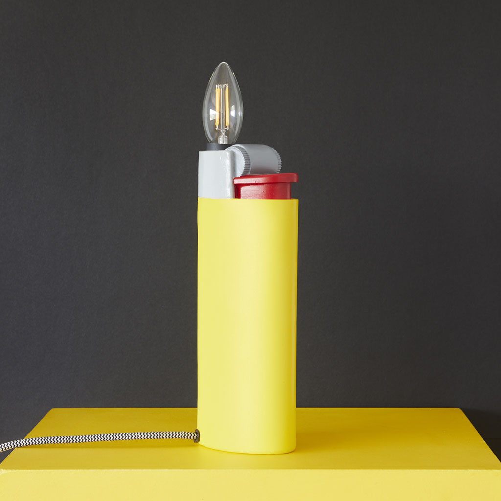 Tischleuchte LIGHTER Feuerzeug Polyresin Gelb E14 4W 2700K 6x9x25cm 