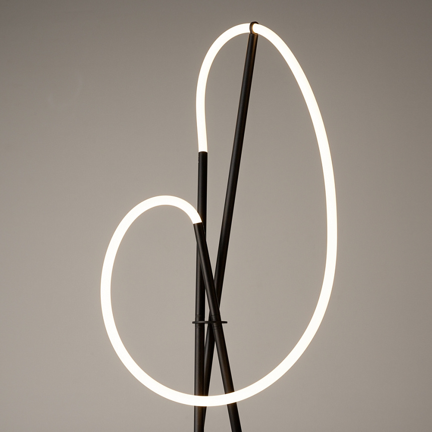 Stehleuchte CROCHET Schwarz Weiß Aluminium 45x45x162cm 