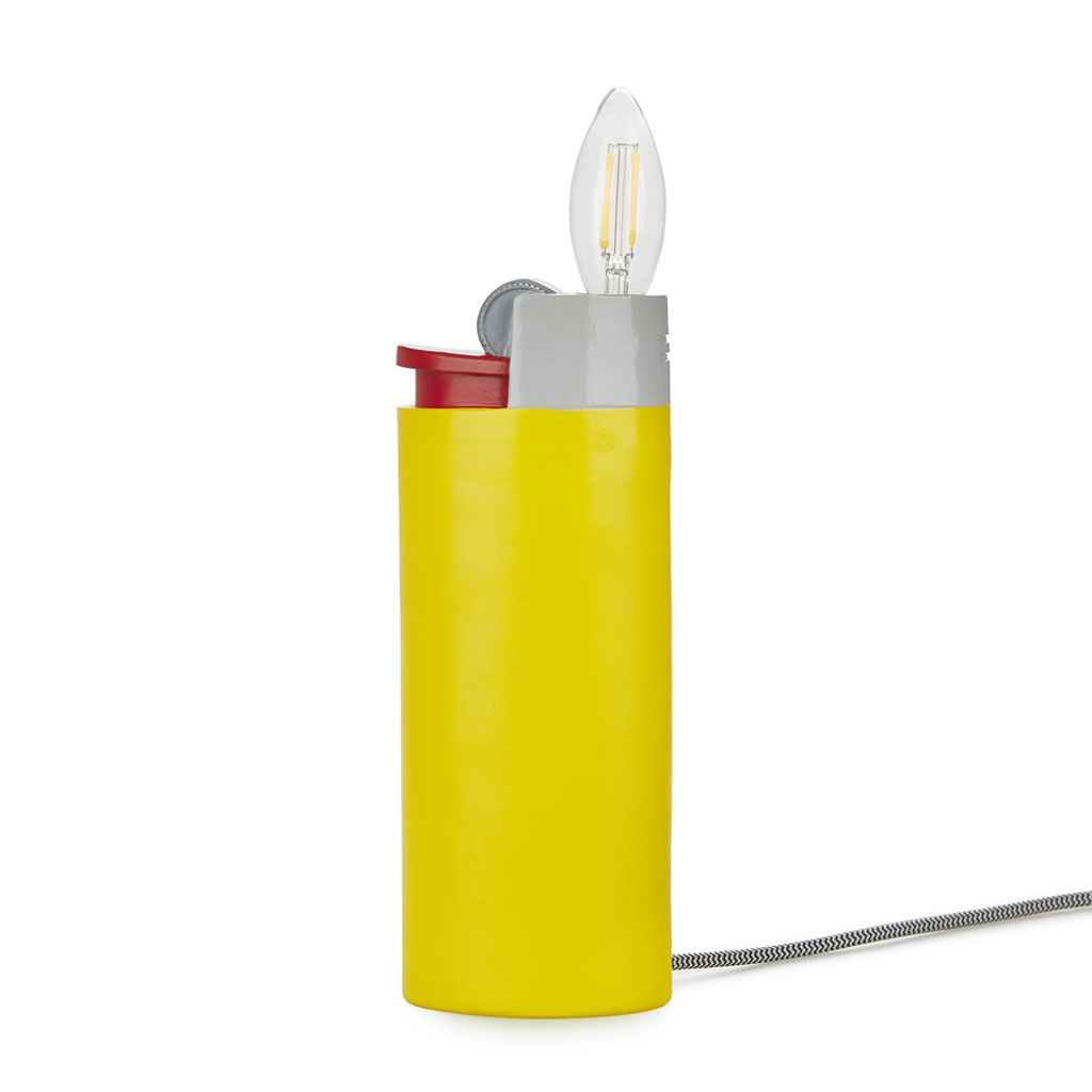 Tischleuchte LIGHTER Feuerzeug Polyresin Gelb E14 4W 2700K 6x9x25cm 