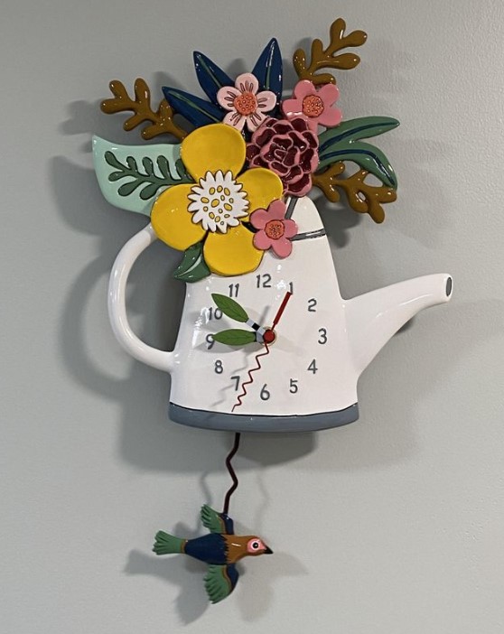 Pendeluhr BLOSSOMS CLOCK Florale Kaffeeekanne Polyresin handbemalt batteriebetrieben 5x27,9x44,5cm