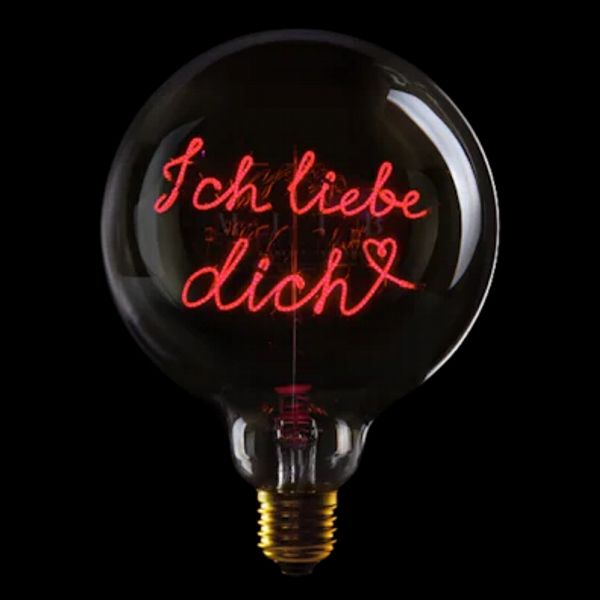 LED Globebirne mit Schriftzug ICH LIEBE DICH G125 E27 2W 2200K 12,5x12,5x19cm